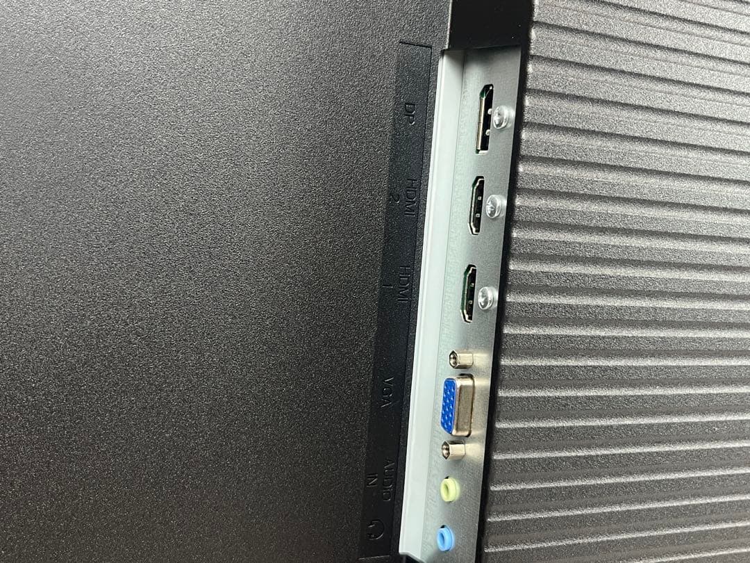 大画面IODATA DF321XDB 31.5インチモニター　内蔵スピーカー有り