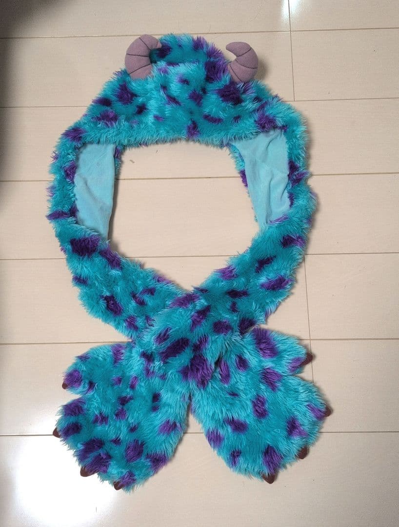 ディズニーマフラーファンキャップ　モンスターインクサリー