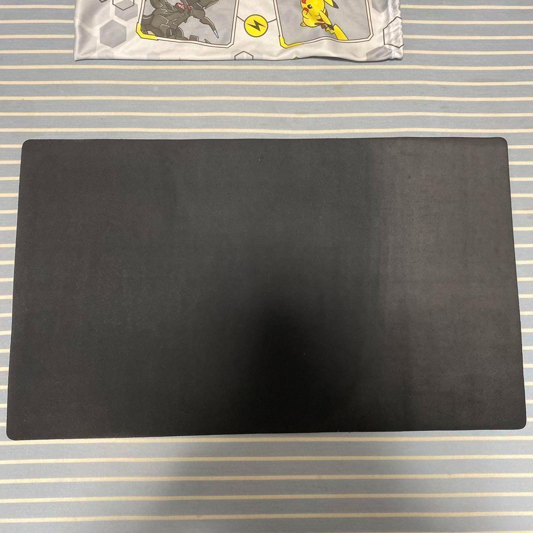【匿名配送】希少 韓国限定 ピカチュウ&ゼクロム プレイマット ポケカ