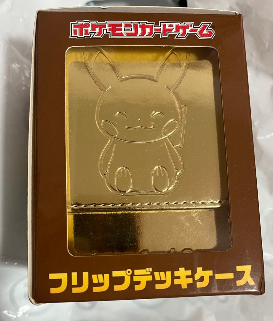 ポケモンカードゲーム　フリップデッキケース『ビリケンさんピカチュウ』