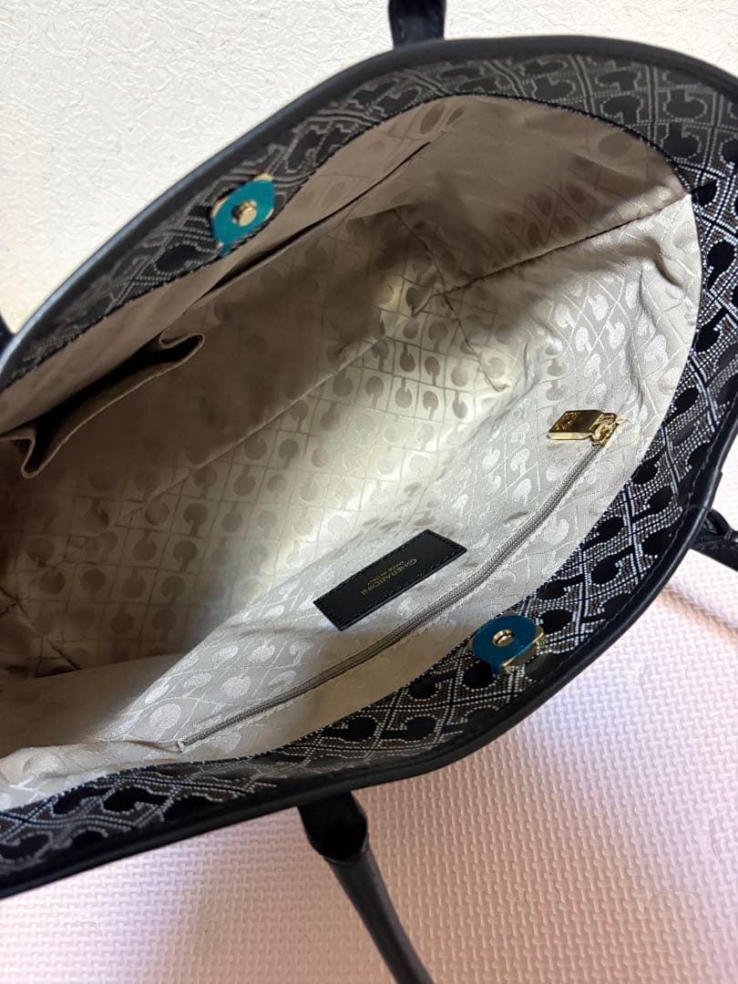 ららLaraさま ゲラルディーニ☆リナシメント☆トート☆イタリア