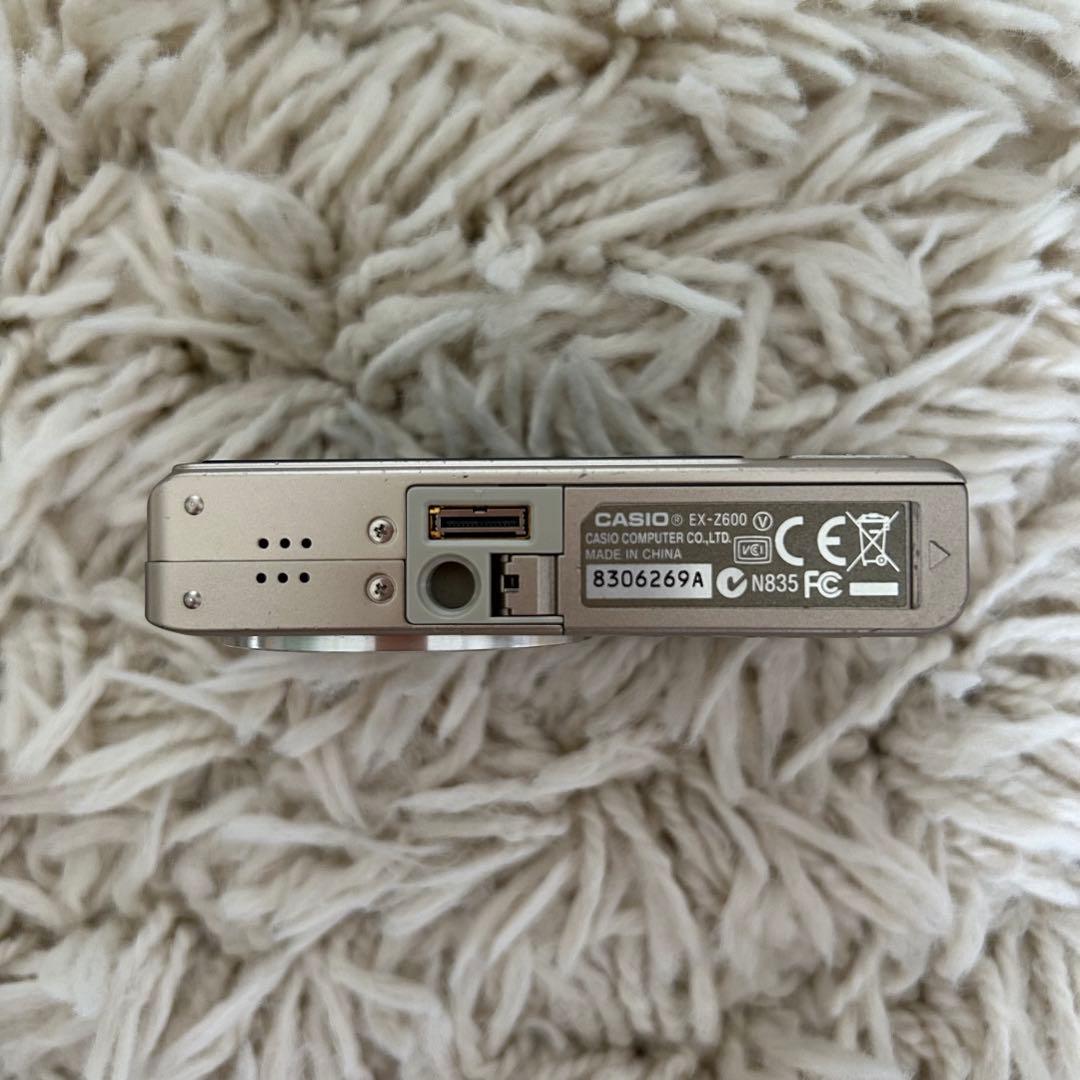 【✨美品✨】CASIO EXILM EX-Z600 平成レトロ コンデジ