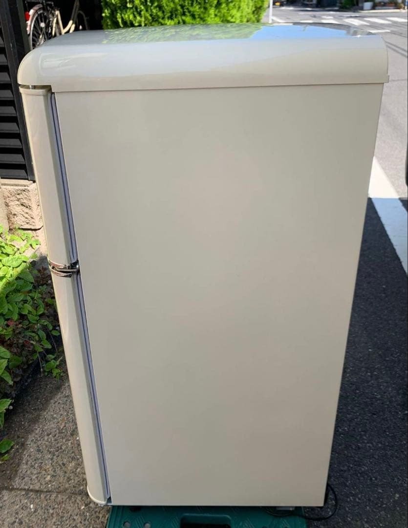 ＊東京都付近取引限定＊美品 アイリスプラザ　小型冷蔵庫 PRR-082D-W