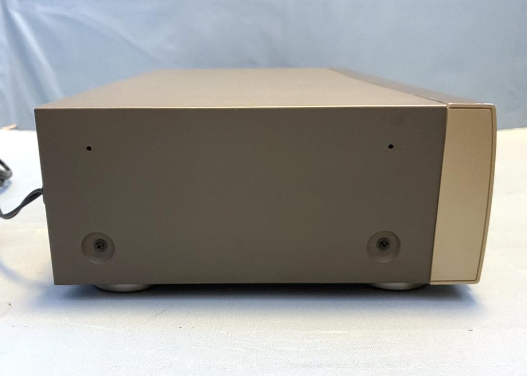 【動作OK！！】ダブルカセットデッキ　TEAC　W-860R　ゴールド