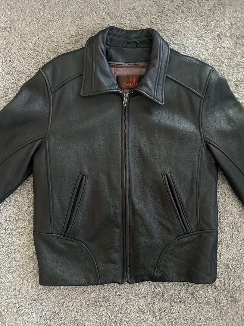 DANIER レザー シングル ライダースジャケット 襟付 短丈 肉厚