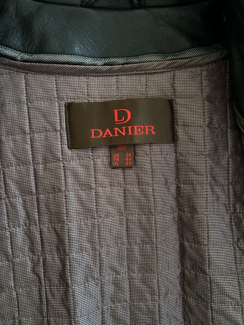 DANIER レザー シングル ライダースジャケット 襟付 短丈 肉厚