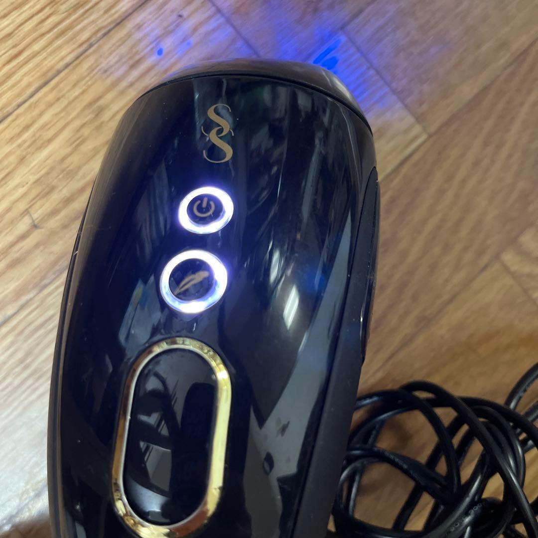 プラソニエ　スムーズスキンGOLD 脱毛器　光脱毛　家庭用脱毛器