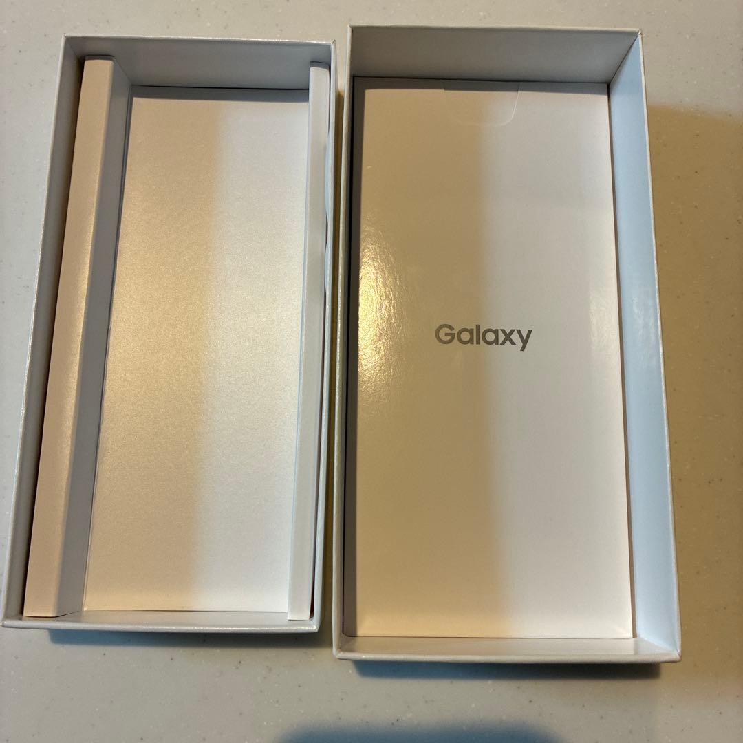 Galaxy A52 5G ホワイト docomo表面コーティングあり