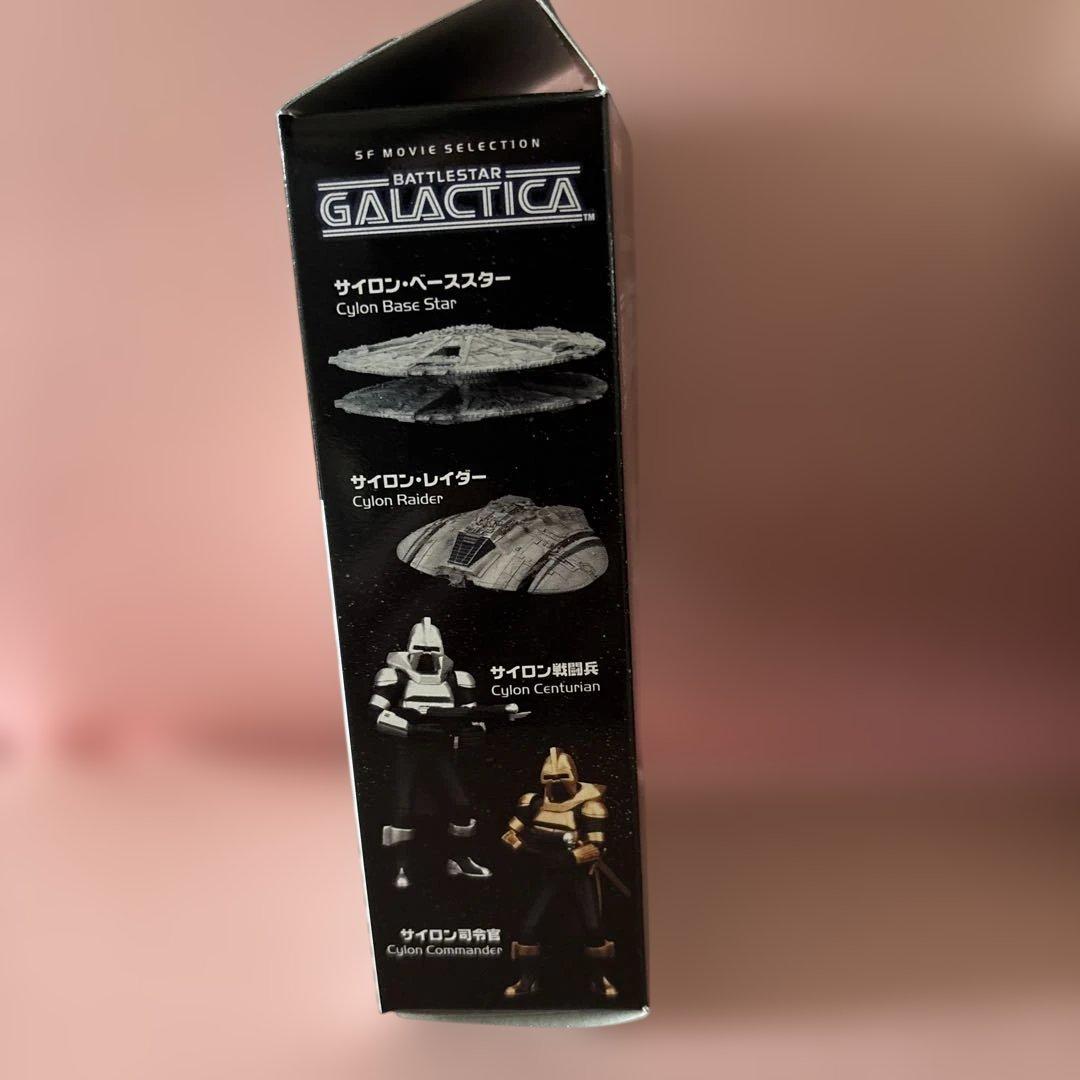 謎の円盤UFO、宇宙空母ギャラクティカ フィギュア