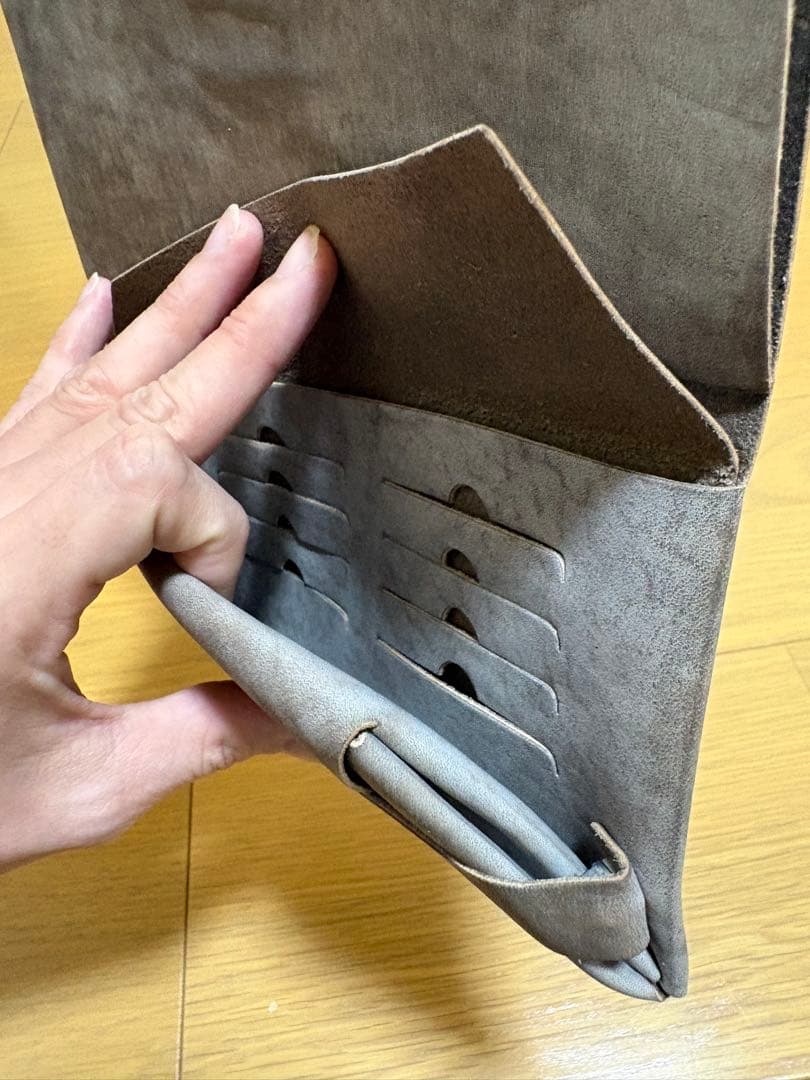 未使用品　所作　ロングウォレット　革の水墨画 Smokingrey