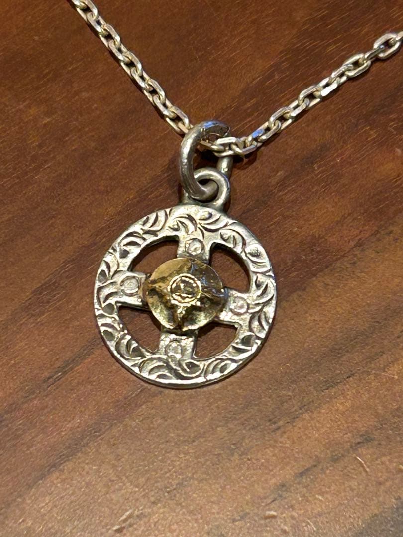 ファーストアローズ　ペンダント　チャーム ネックレス　k18