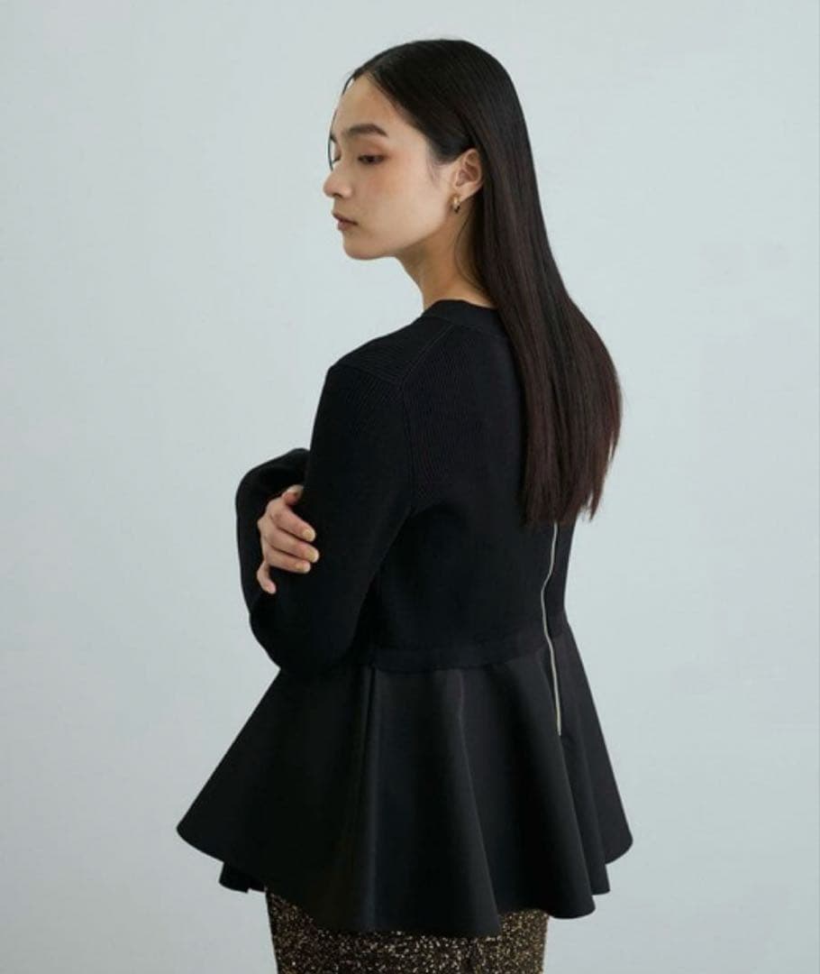 ADAM ET ROPE' ペプラムコンビニットプルオーバー