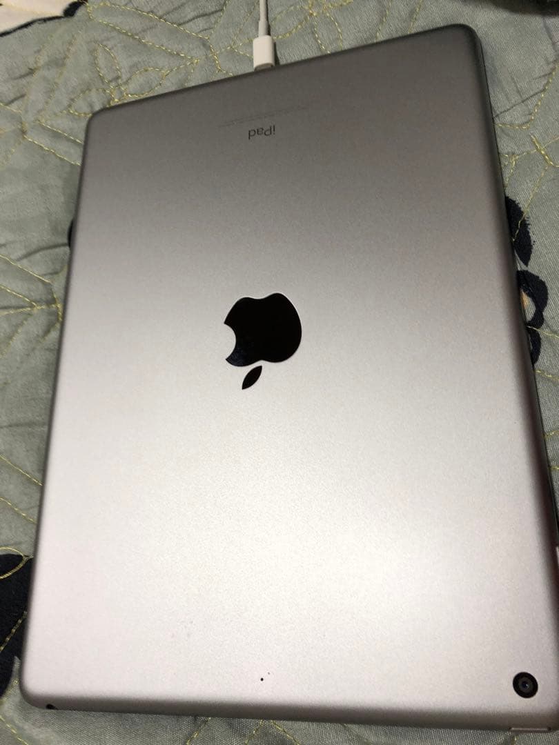 Apple iPad (第5世代) 32GB Wi-Fiモデル