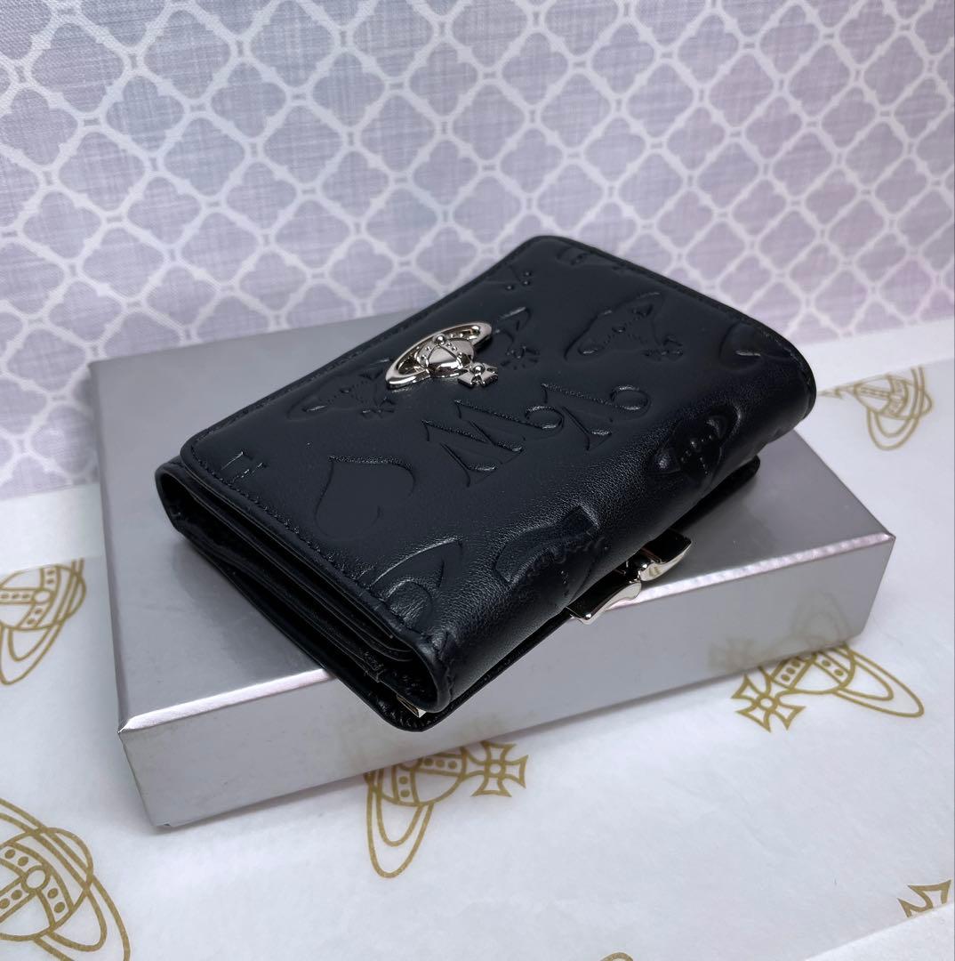 【新作✩内柄も素敵】Vivienne Westwood 三折財布 マット黒