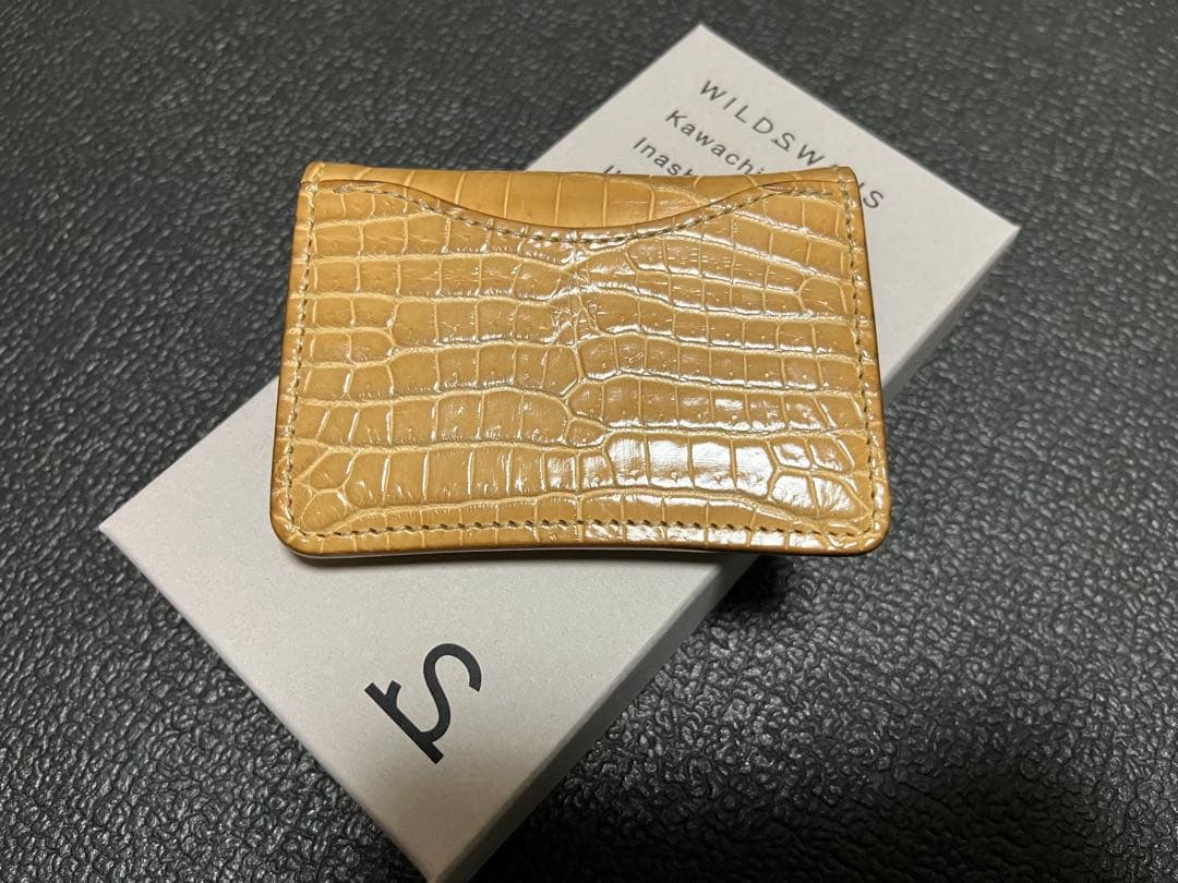 ワイルドスワンズ　タング　ヌメクロコダイル希少