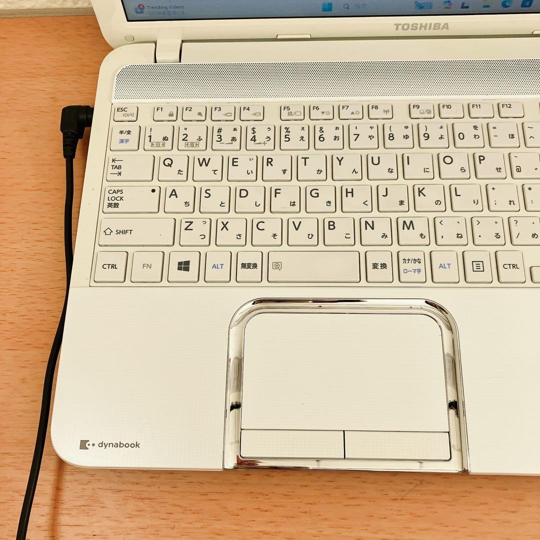 Windows11✨メモリ8GBでサクサク☘️カメラ付すぐ使えるノートパソコン白