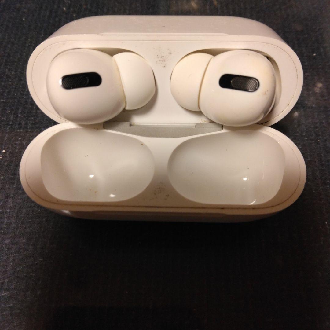AirPods本体 ホワイト ihone充電ポート