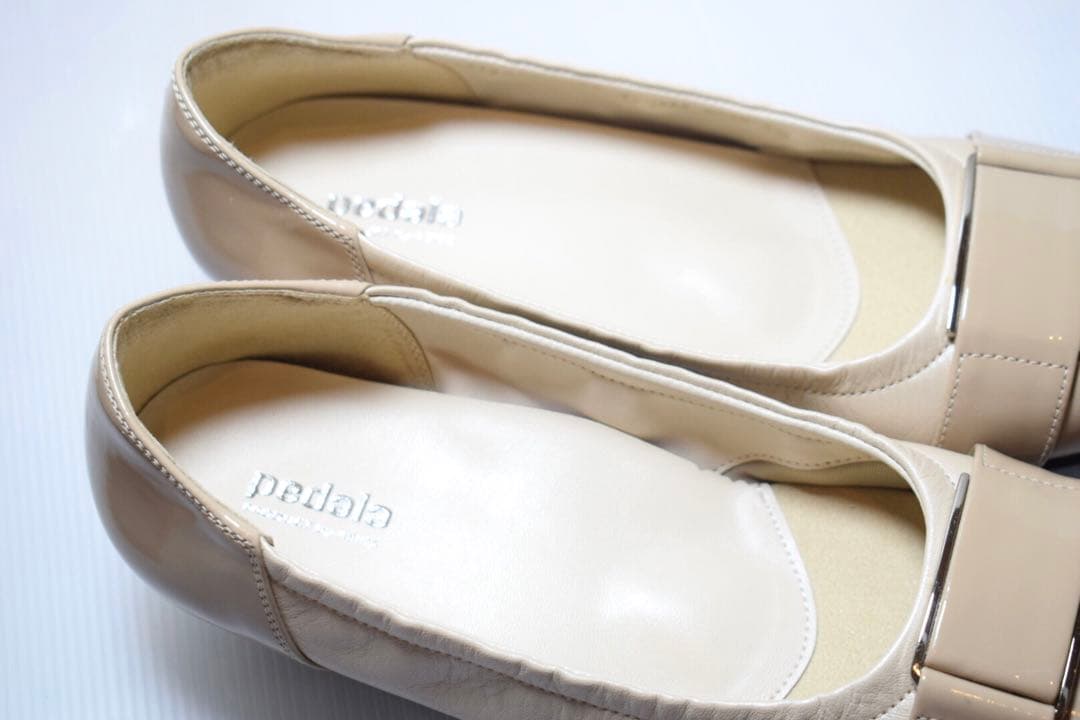 新品⭐︎定価2.4万ASICS pedala ペダラ　パンプス　高島屋　22.5