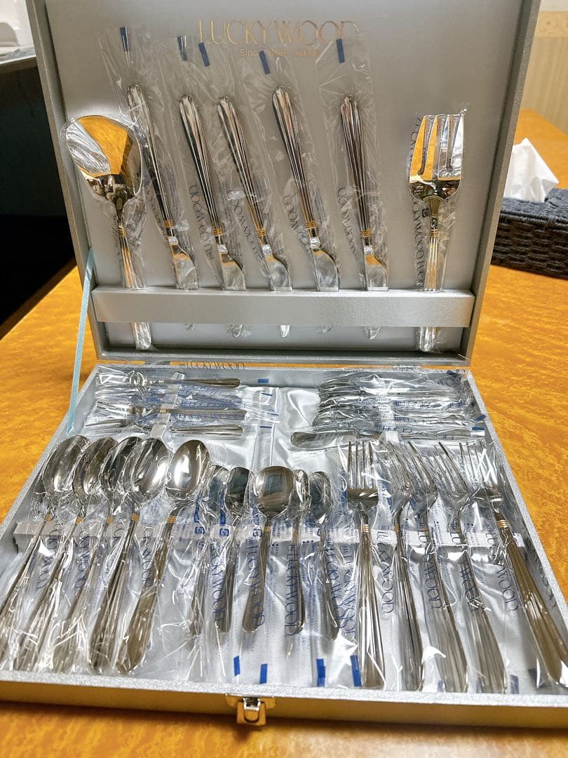 S*i様 ★値下げ★超美品★非売品★ラッキウッド ステンレスカトラリーセット