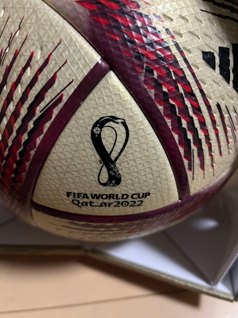 adidas 2022カタールワールドカップ決勝公式試合球 アルヒルム　値下げ⭕️