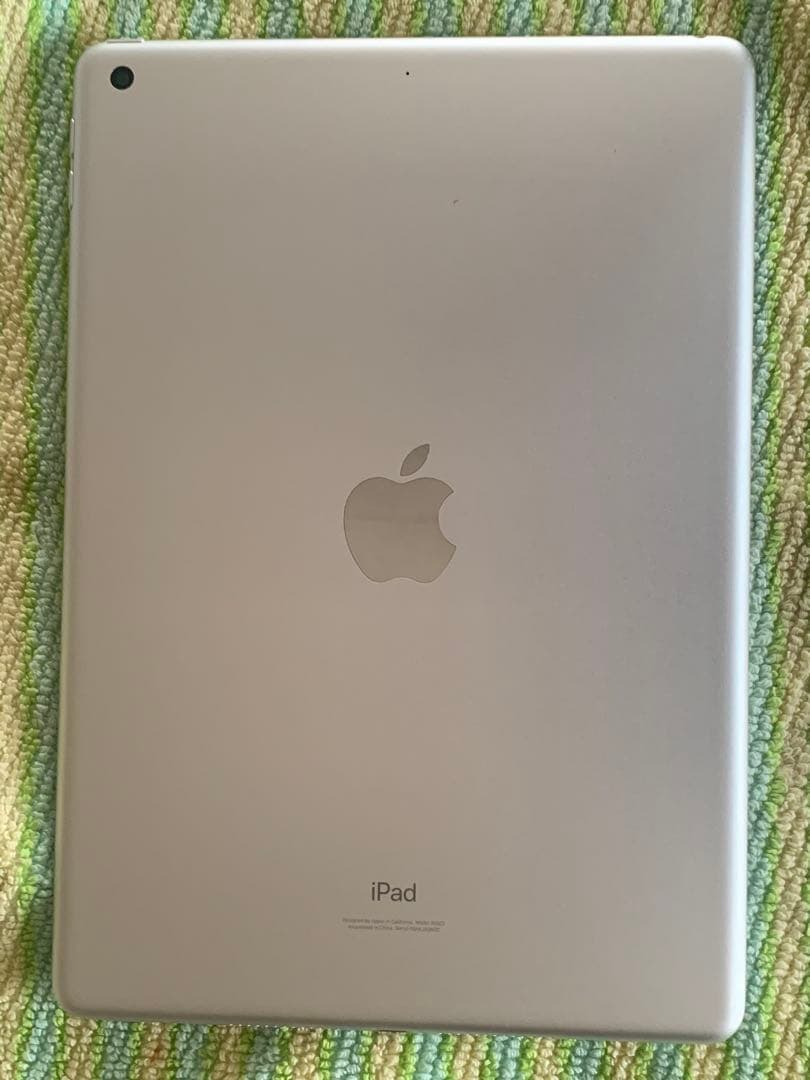 Apple iPad 第9世代　シルバー　wifi 64GB
