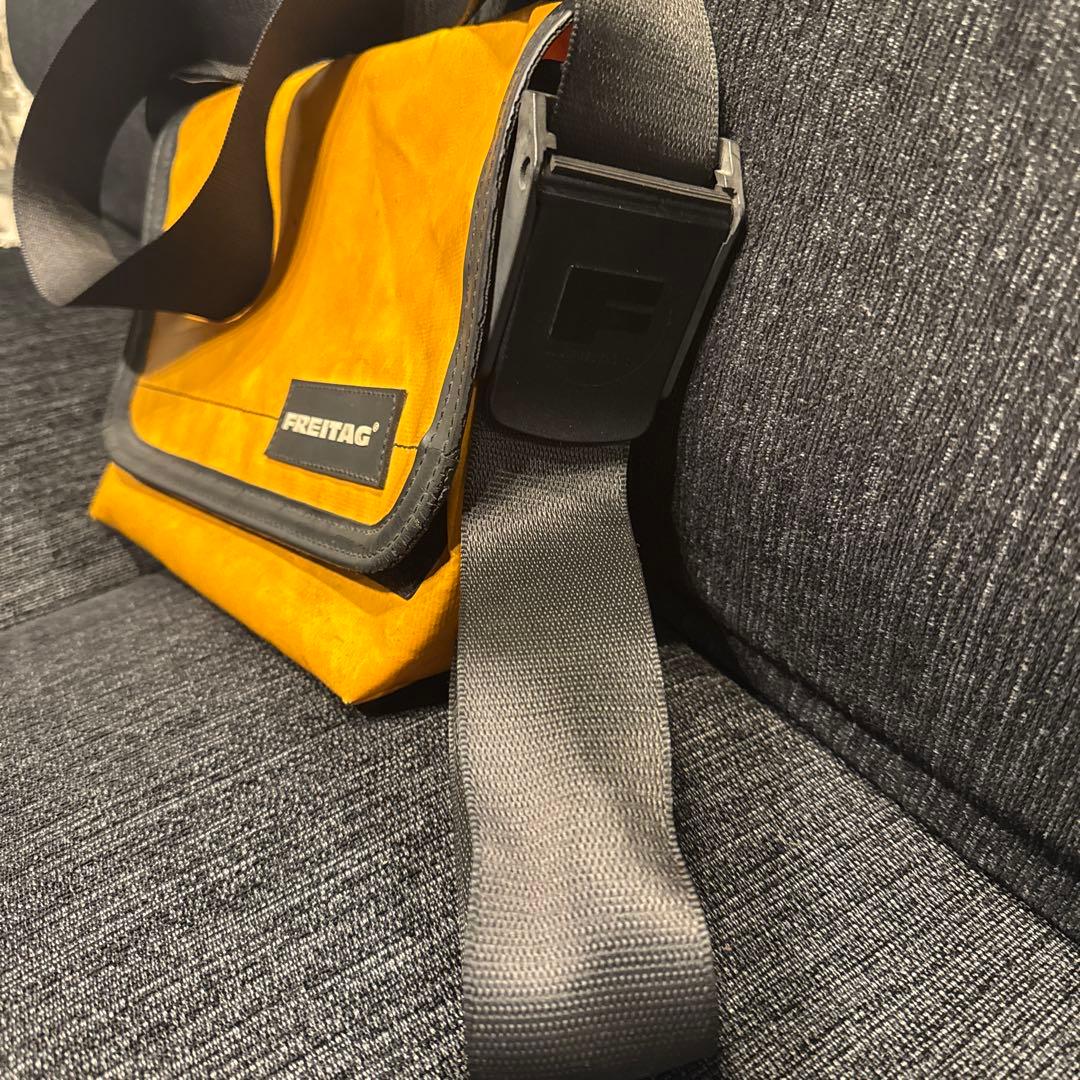 FREITAG フライターグ　イエロー