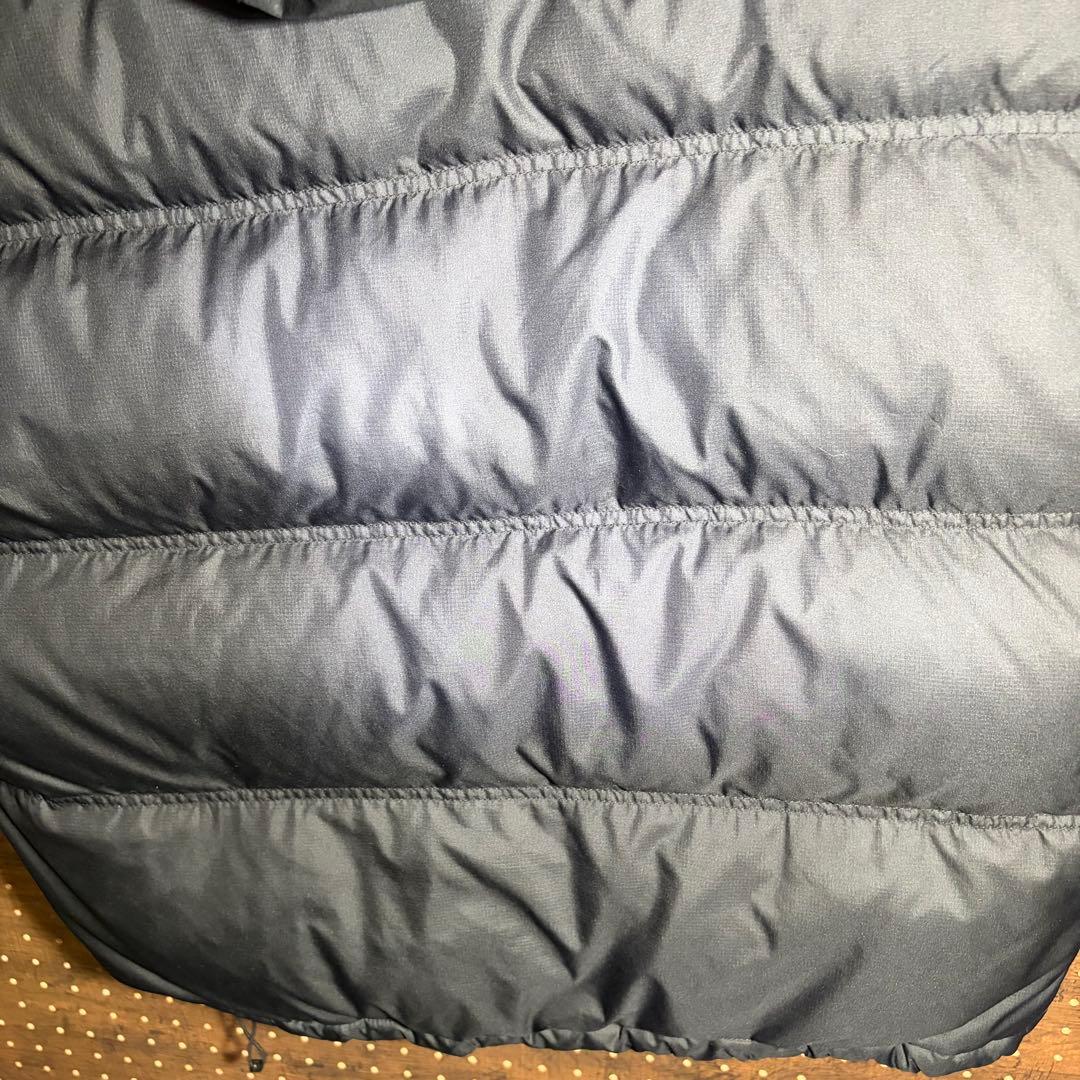 美品 stussy ダウンベスト