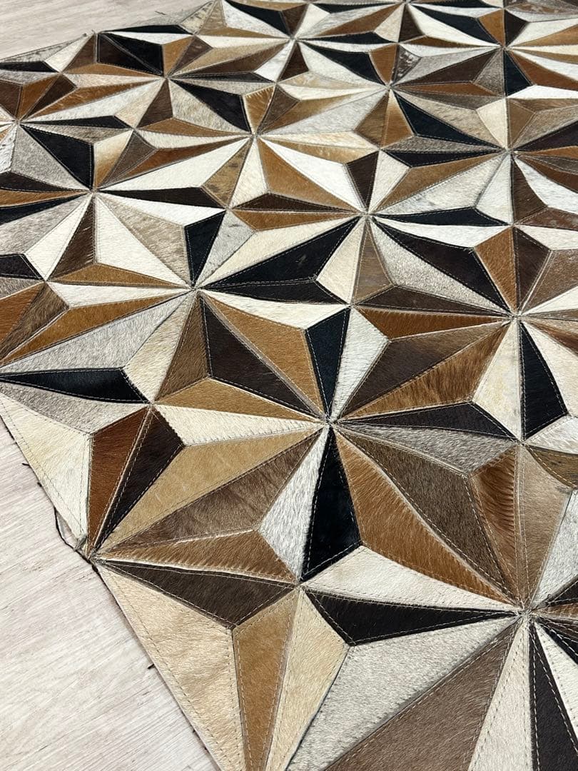 【東京都内23区配送無料】定価17万円　ドイツ製　牛革　絨毯　ラグ　カーペット