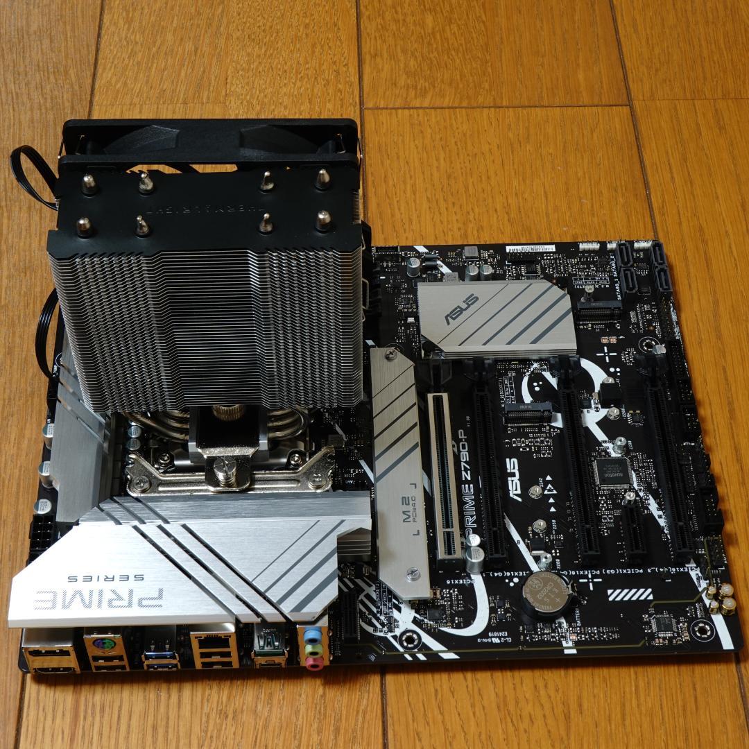 Intel Core i9 14900 BOX、マザーメモリクーラー付属