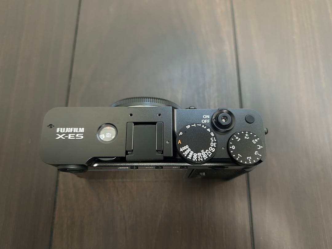 Fujifilm X-E5 ブラック+予備バッテリー&チャージャーセット保証書付