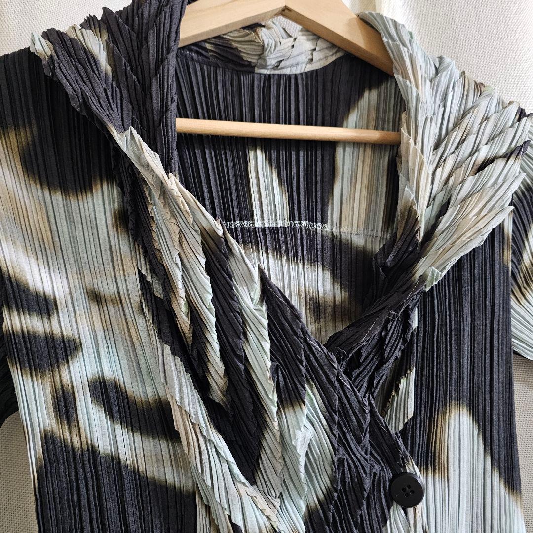 ISSEY MIYAKE FETE　イッセイミヤケ　フェット　プリーツジャケット