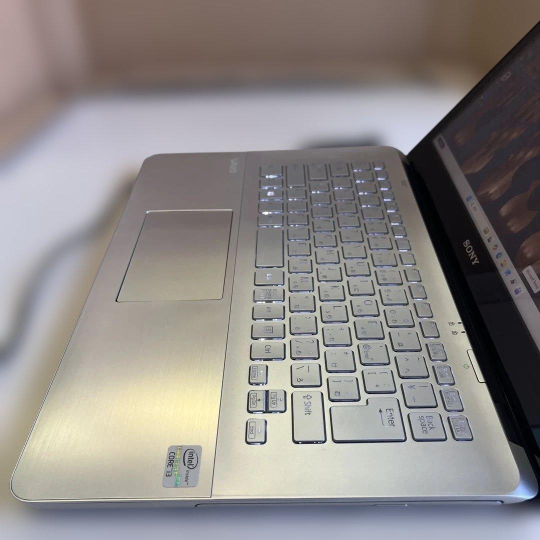 ☆格安超美品☆Win11☆アルミニウム製筐体☆14型ワイドタッチパネル液晶ノート