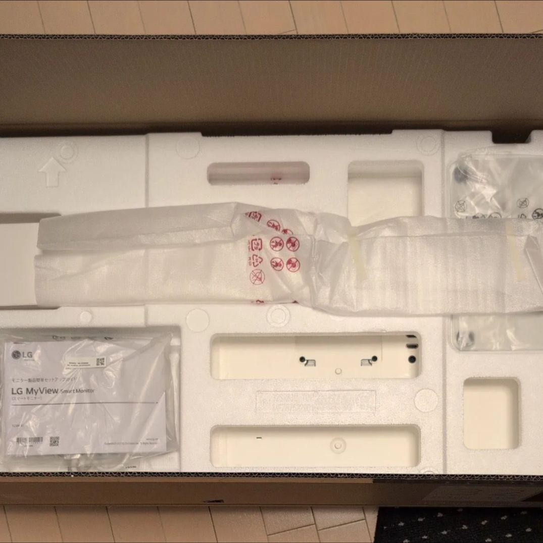 LG スマートモニター 32SR83U-W