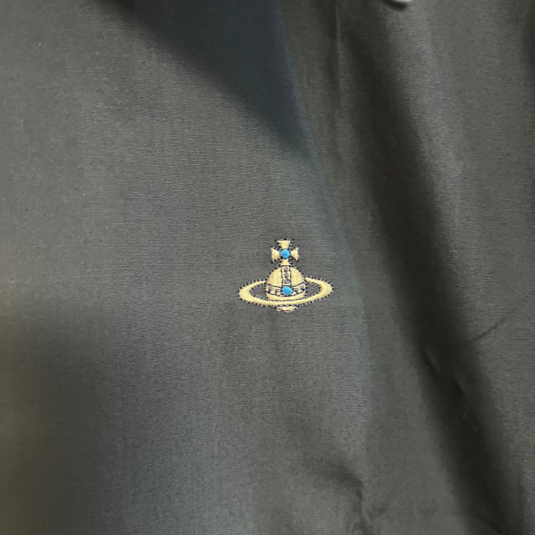 ネイビー 長袖シャツ ボタン式 ロゴ刺繍