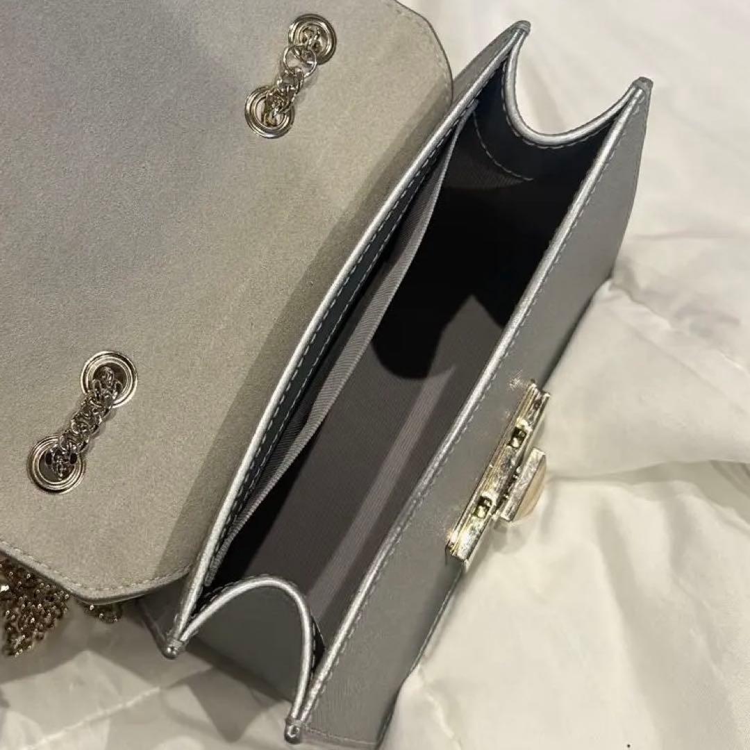 シルバー チェーンストラップ バッグ