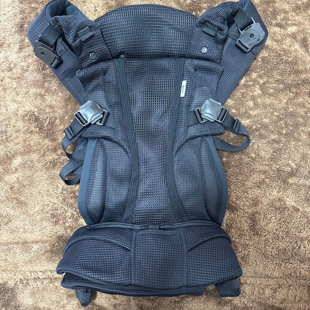 アップリカ ラクリス 抱っこ紐 ブラック