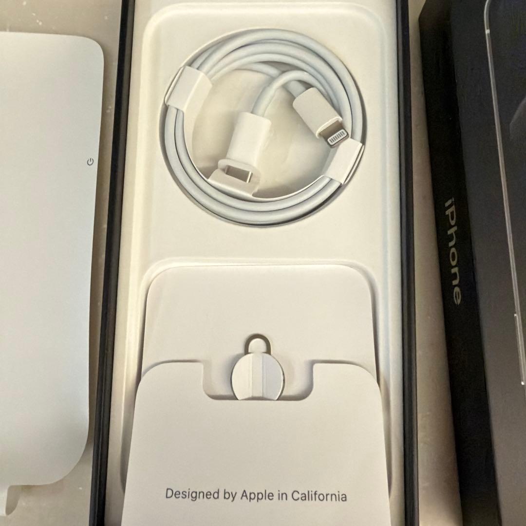 iPhone12 Pro本体シルバー