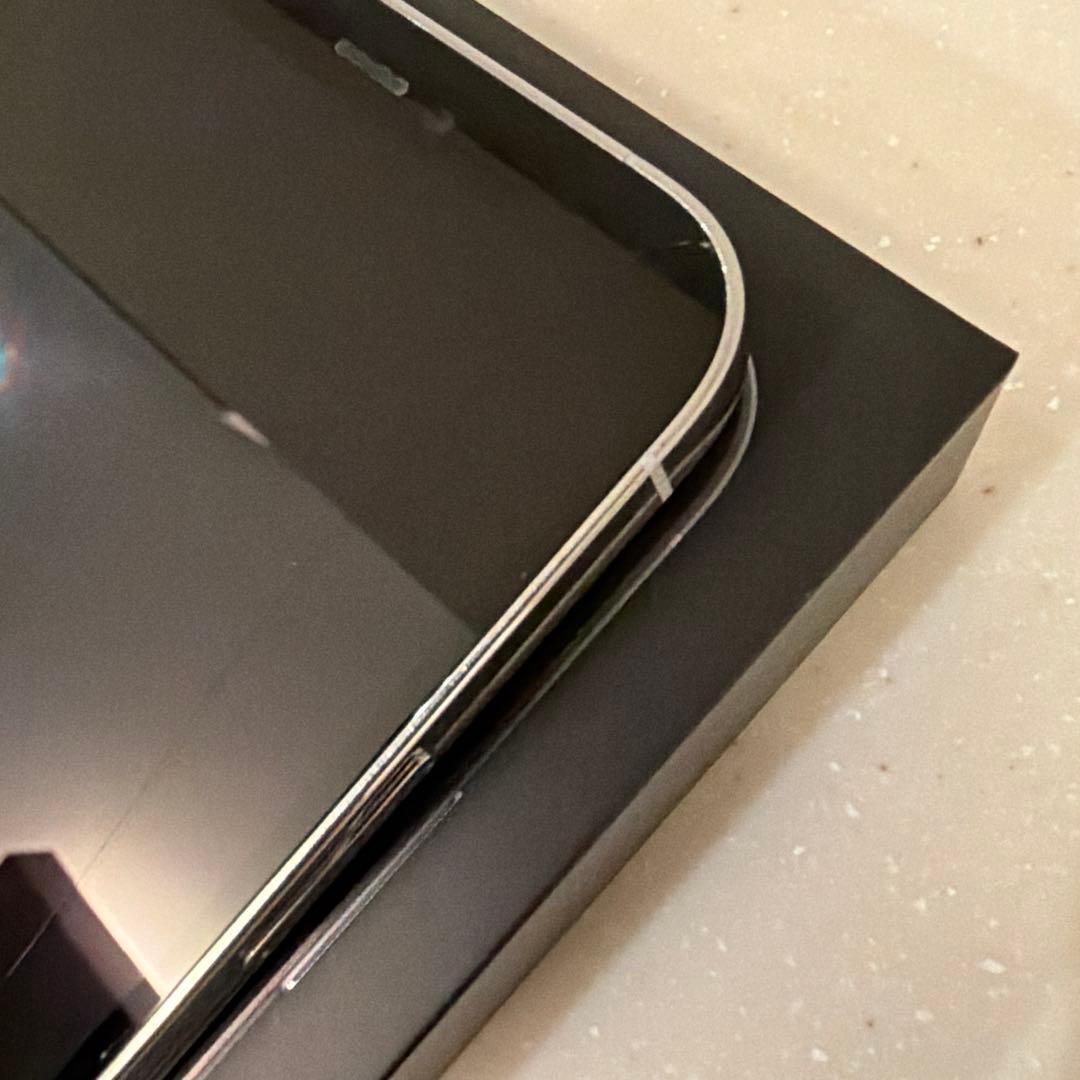 iPhone12 Pro本体シルバー