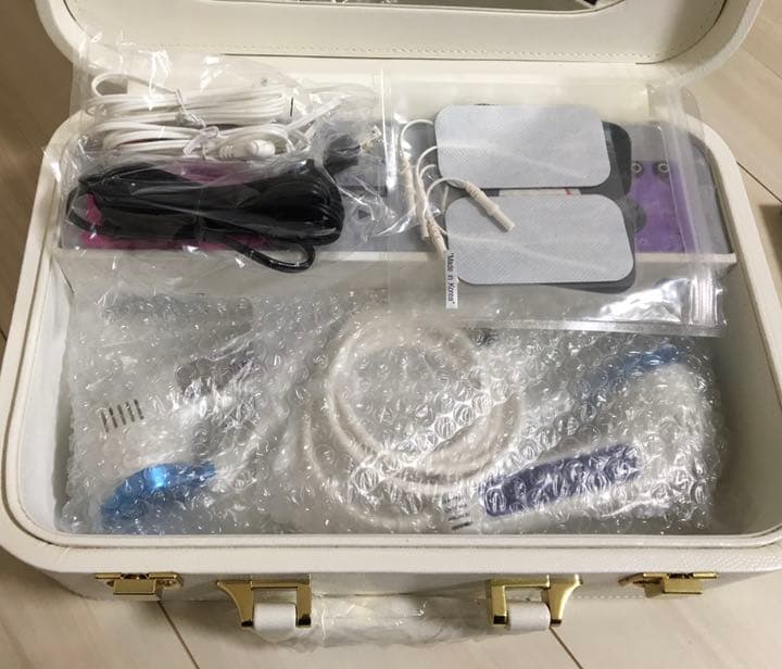 【美品！美肌！再値下げ中！】美容機器 クイーンズファイブ 超音波 EMS