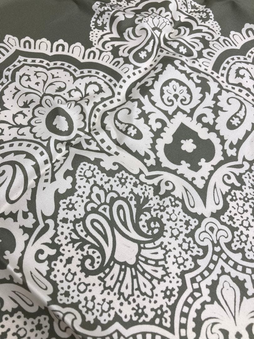 GUCCI シルク ペイズリー柄 ストール