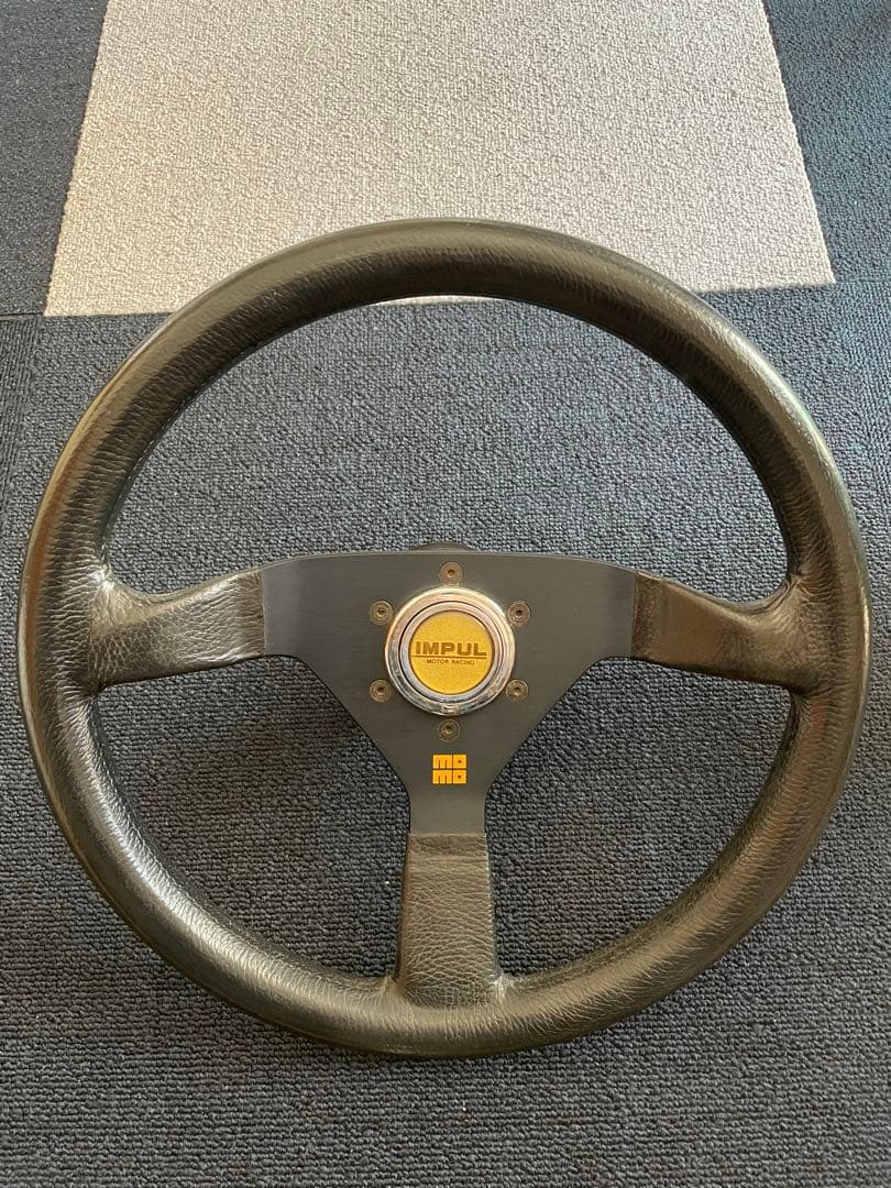 MOMOステアリング ヴェローチェレーシング？　35π