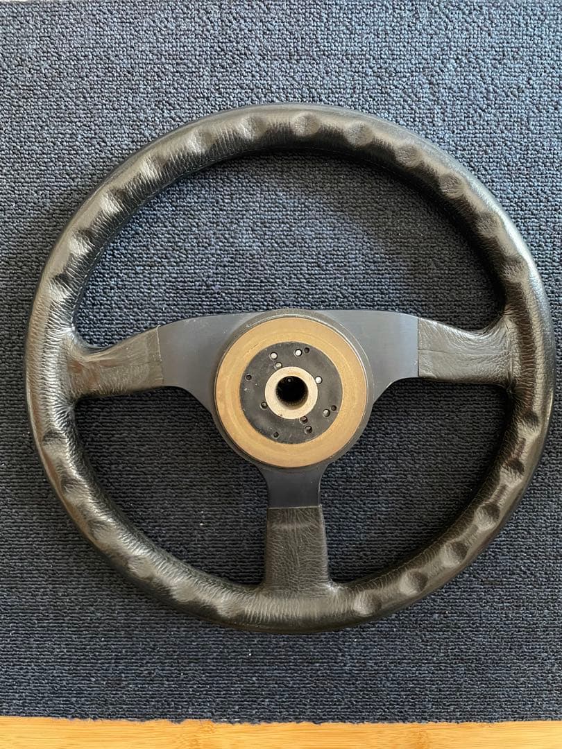 MOMOステアリング ヴェローチェレーシング？　35π