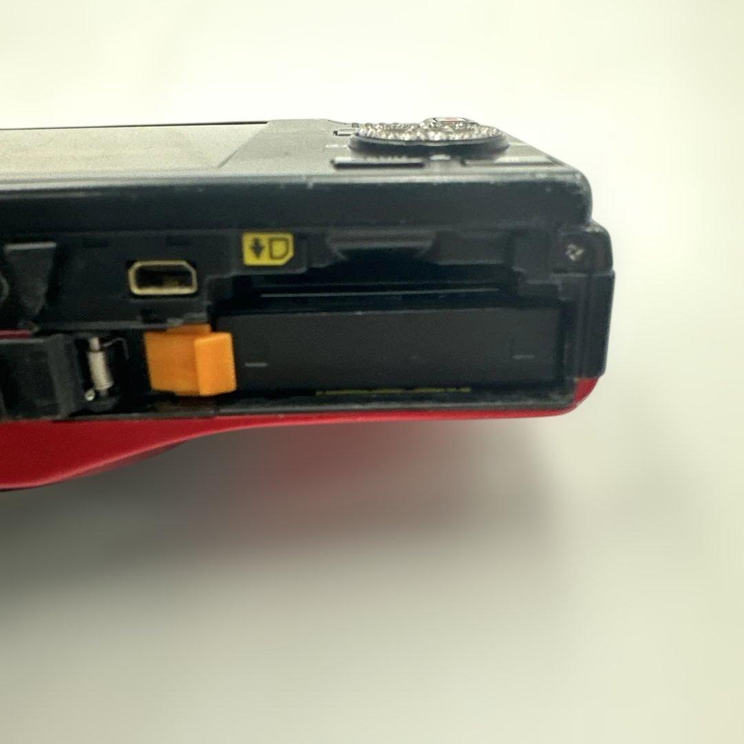 ②Nikon COOLPIX S8100