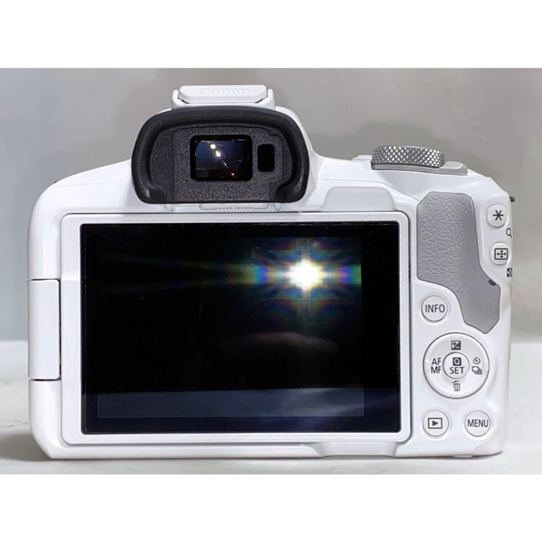 【未使用品】Canon EOS R50 18-45mm レンズキット カメラ