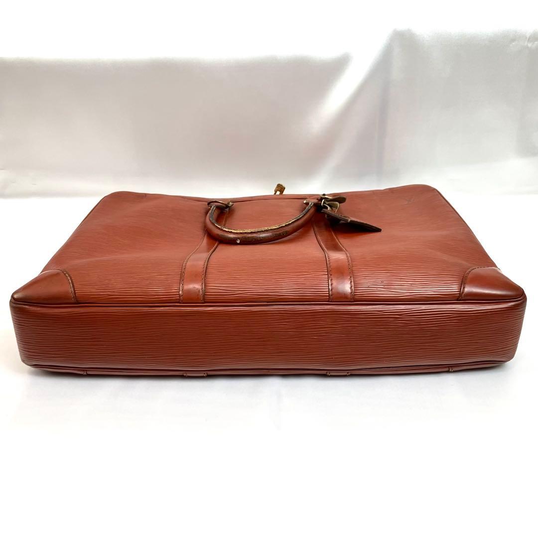 ルイヴィトン　エピ　ポルトドキュマン　ヴォワヤージュ　M59098 ブラウン