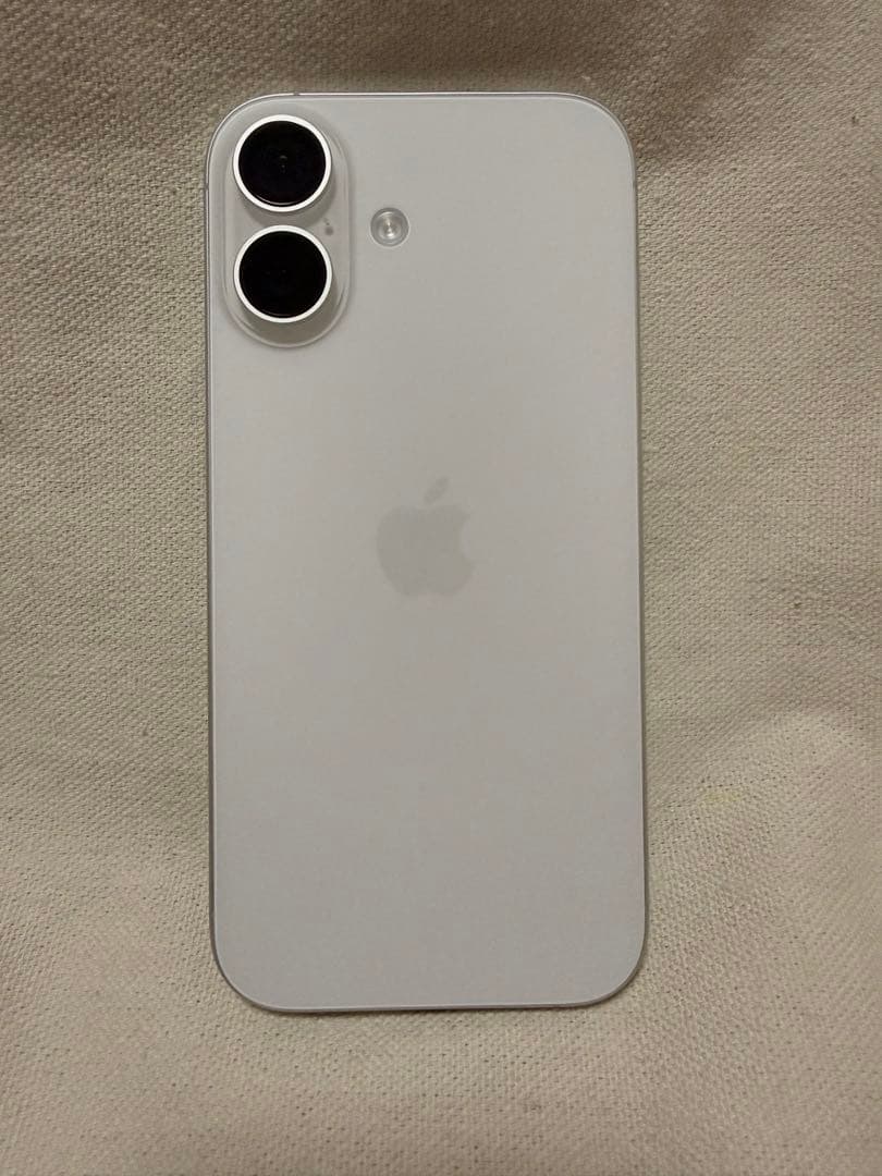 【美品】iPhone17 ホワイト