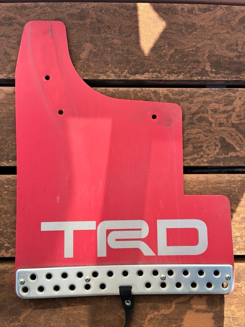 フッカー坊主様購入用トヨタハイラックス　TRD 赤 マッドフラップ