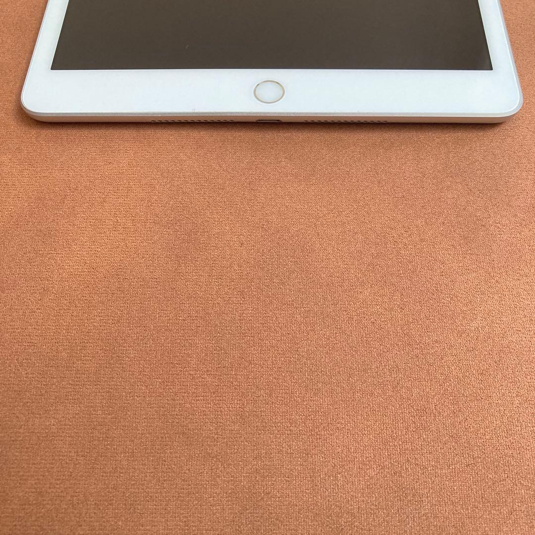441 電池良好☆比較的美品☆iPad7 第7世代 32GB WIFIモデル☆