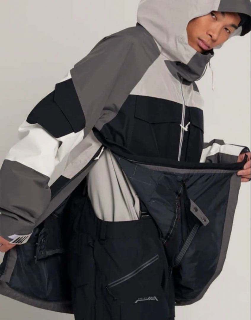 Burton GORE-TEX スノーボードジャケット ピンク/黒　ユニセックス