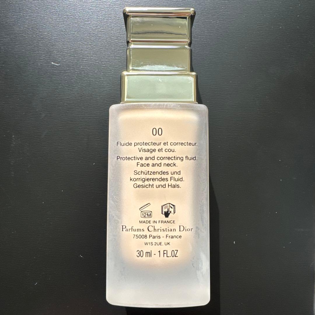 サンプル付Dior プレステージホワイト ル プロテクターUV ミネラル BB